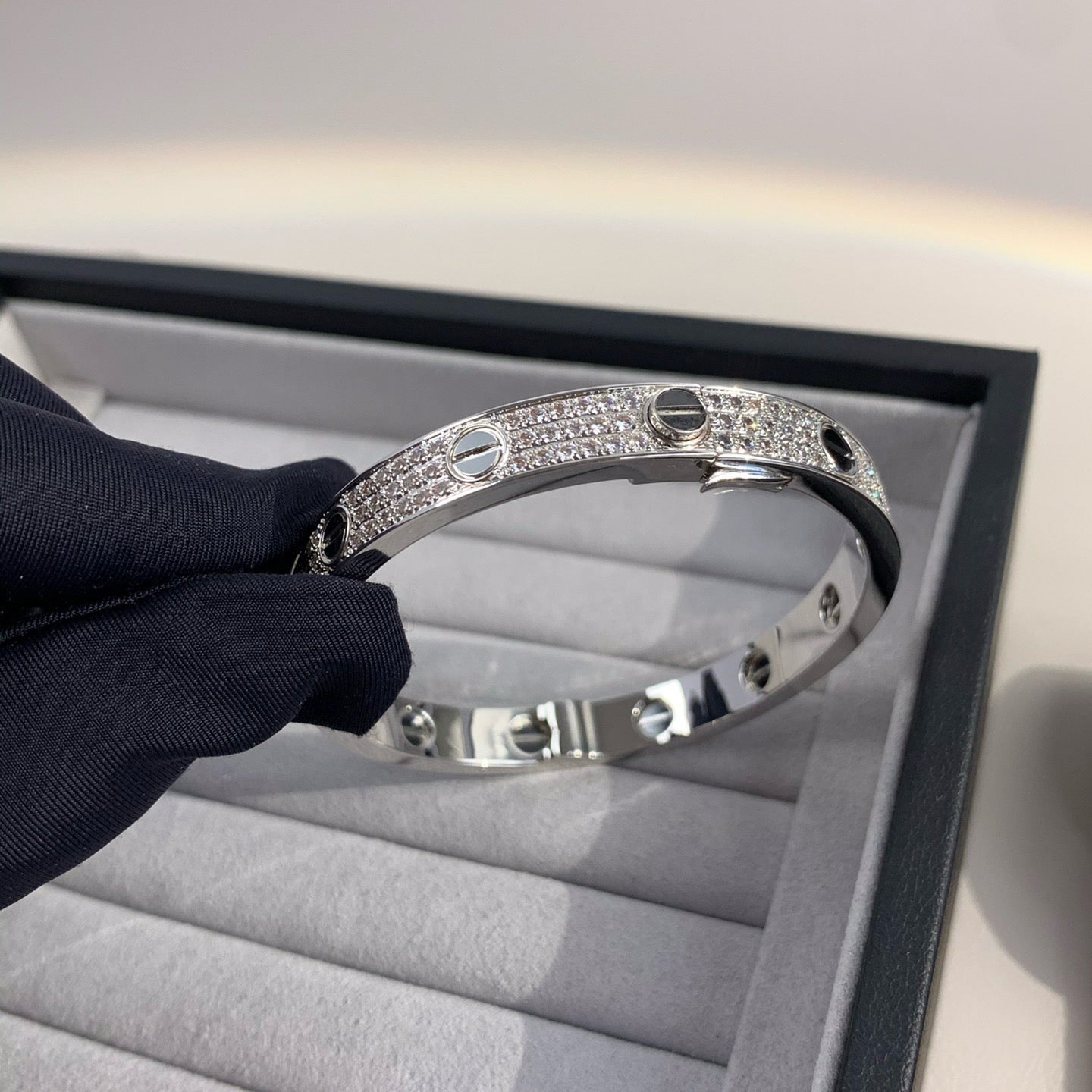 [Azure Tears]CLASSIC 6.1MM LOVE BANGLE - DIAMOND PAVÉ & BLACK CERAMIC