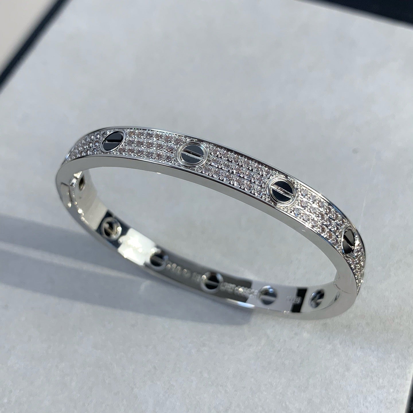[Azure Tears]CLASSIC 6.1MM LOVE BANGLE - DIAMOND PAVÉ & BLACK CERAMIC