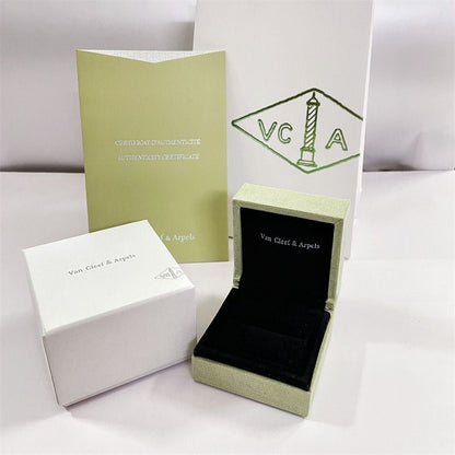 [Azure Tears]CLOVER BRAND JEWELRY BOX