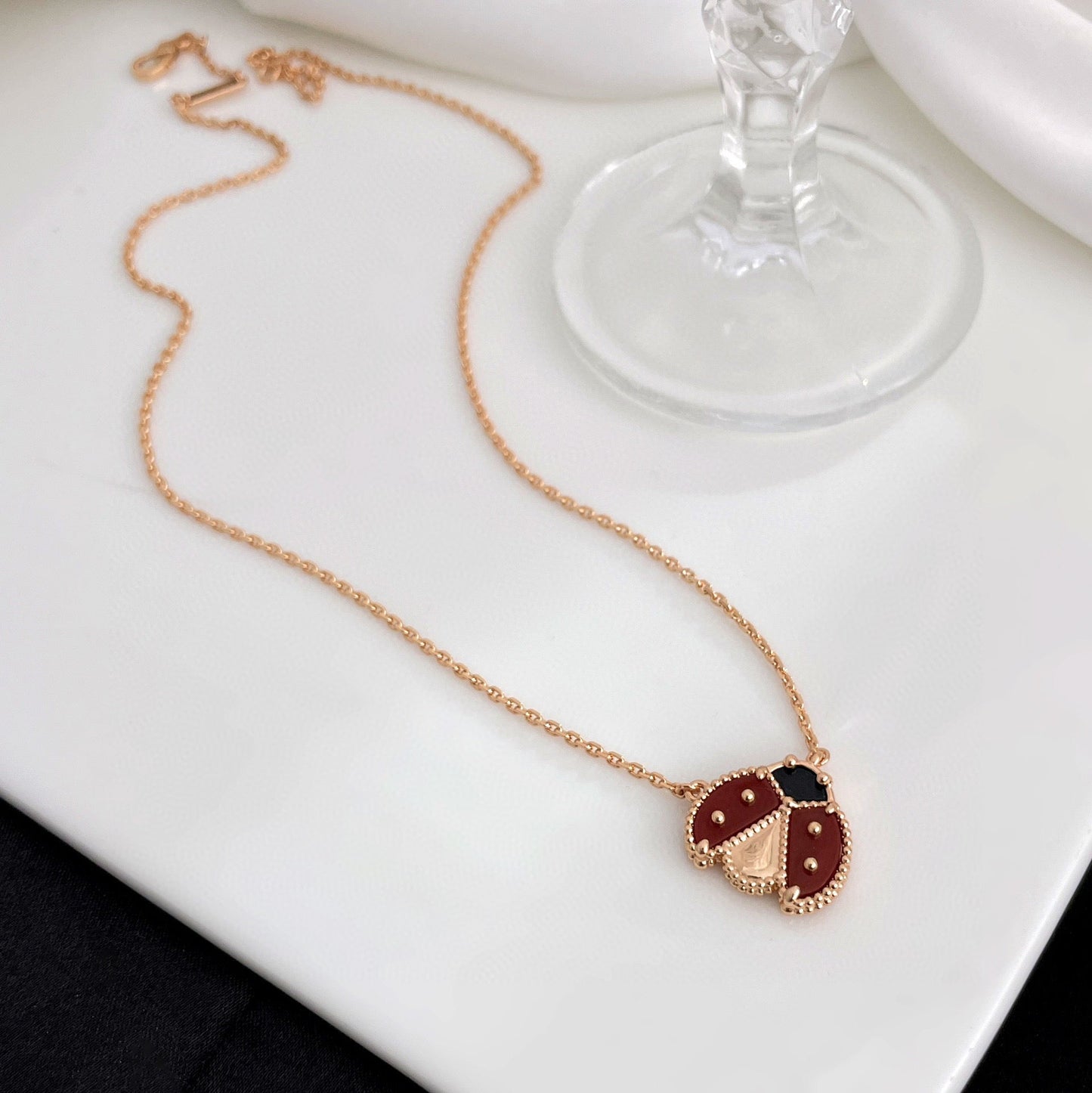 [Azure Tears]LUCKY CARNELIAN LADYBUG CHARM NECKLACE