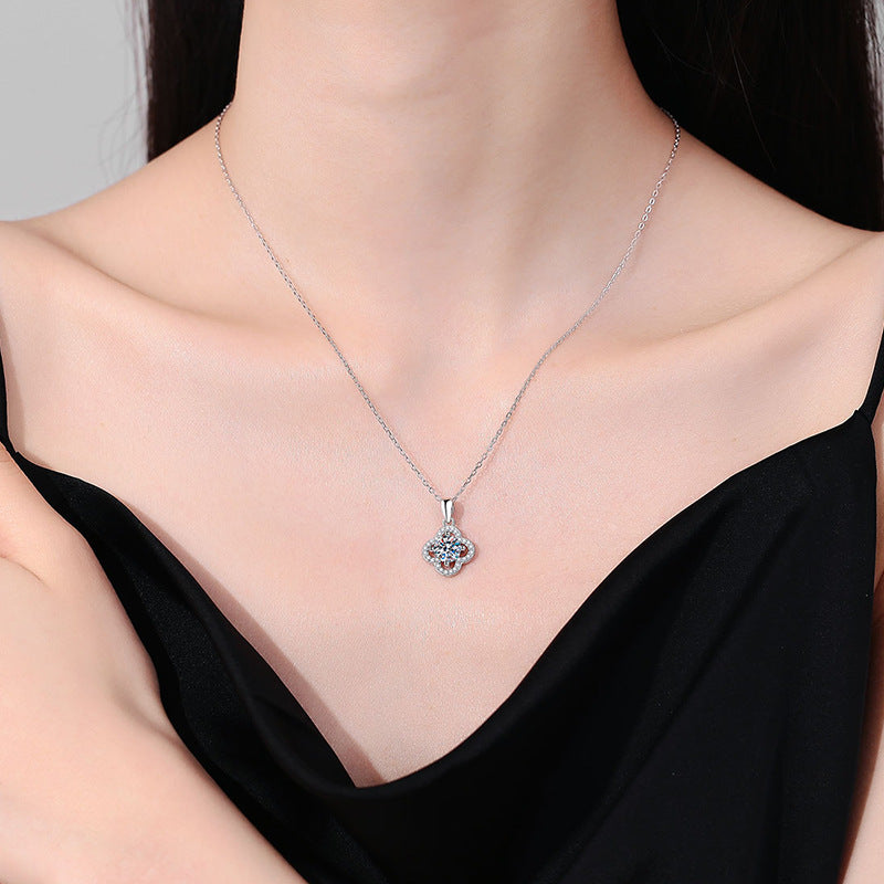 [Azure Tears]CLASSIC CLOVER MOISSANITE PENDANT NECKLACE