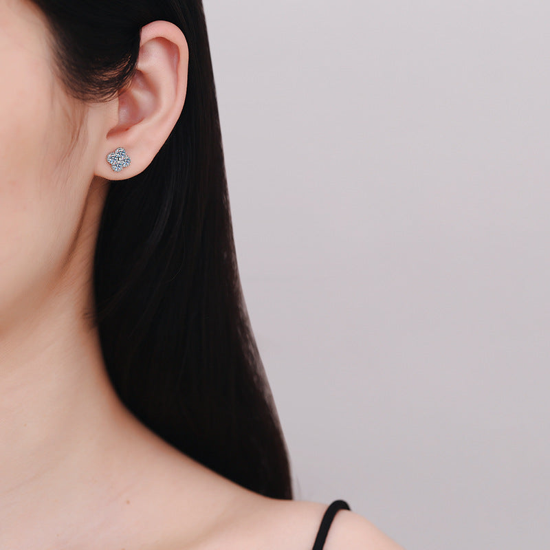 [Azure Tears]ELEGANT FOUR-LEAF CLOVER MOISSANITE STUD EARRINGS