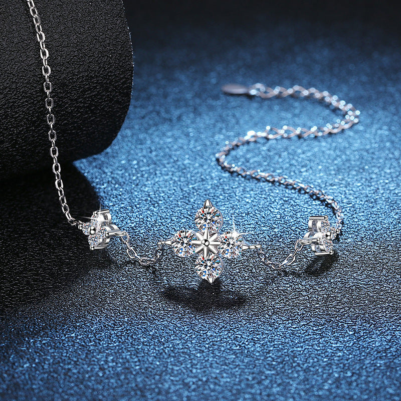 [Azure Tears]CLOVER LUCKY CHARM MOISSANITE BRACELET