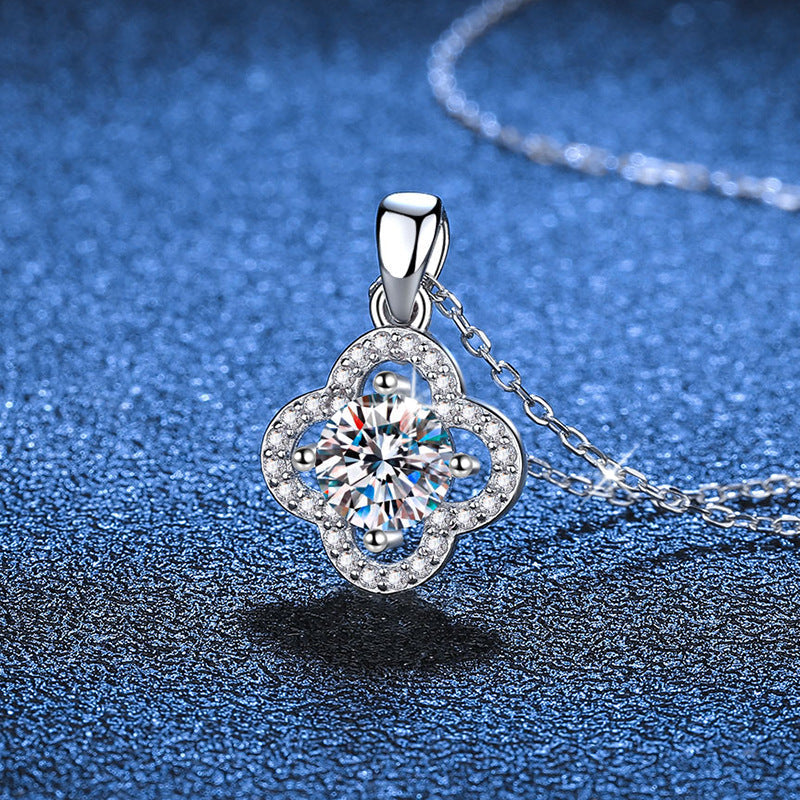 [Azure Tears]CLASSIC CLOVER MOISSANITE PENDANT NECKLACE