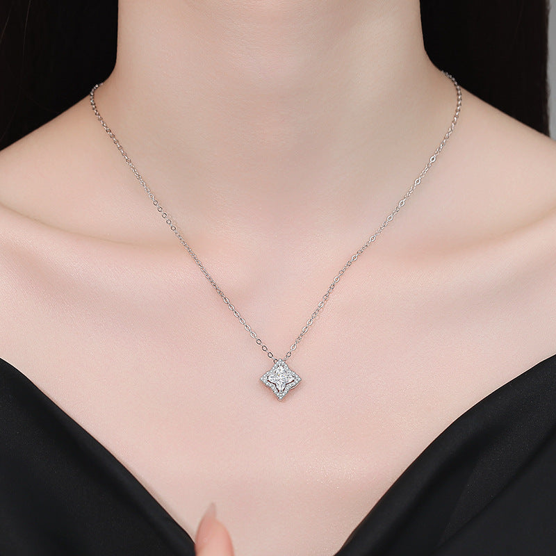 [Azure Tears]STAR-CLOVER MOISSANITE NECKLACE
