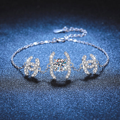 [Azure Tears]CLASSIC INTERLOCKING MOISSANITE BRACELET