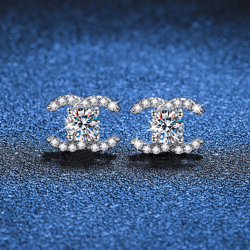 [Azure Tears]CHIC INTERLOCKING DOUBLE-C MOISSANITE STUD EARRINGS