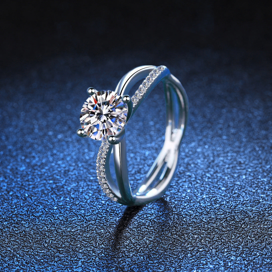[Azure Tears]ELEGANT 4-PRONG CROSSOVER MOISSANITE ENGAGEMENT RING