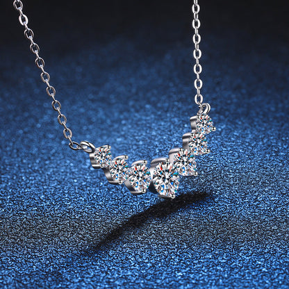 [Azure Tears]MINIMALIST CURVED SMILE MOISSANITE NECKLACE