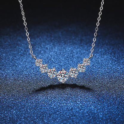 [Azure Tears]MINIMALIST CURVED SMILE MOISSANITE NECKLACE