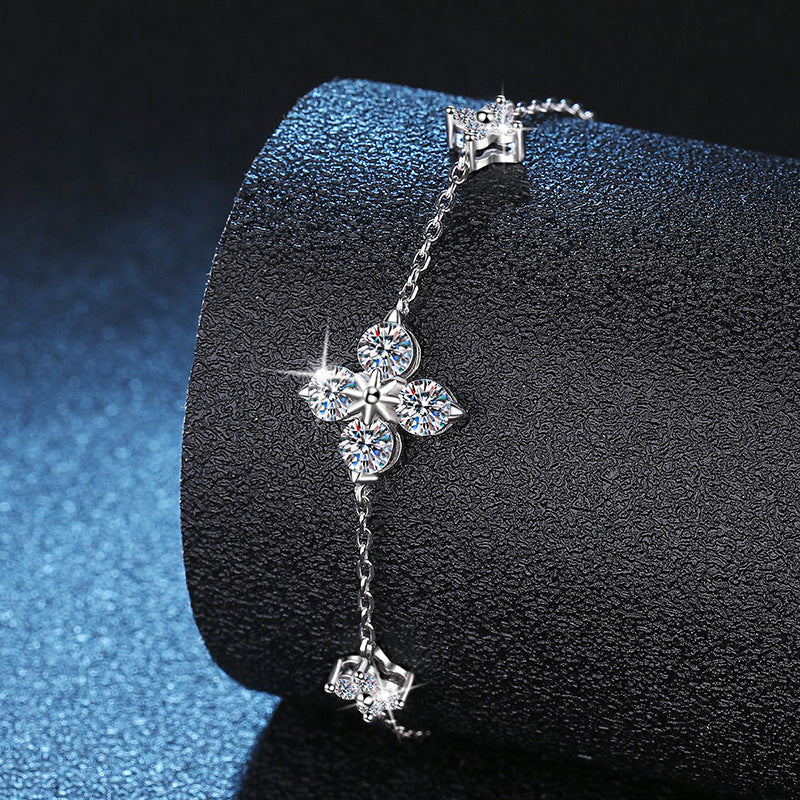 [Azure Tears]CLOVER LUCKY CHARM MOISSANITE BRACELET