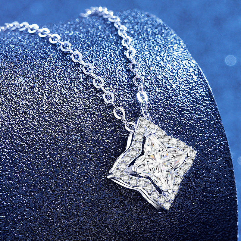 [Azure Tears]STAR-CLOVER MOISSANITE NECKLACE