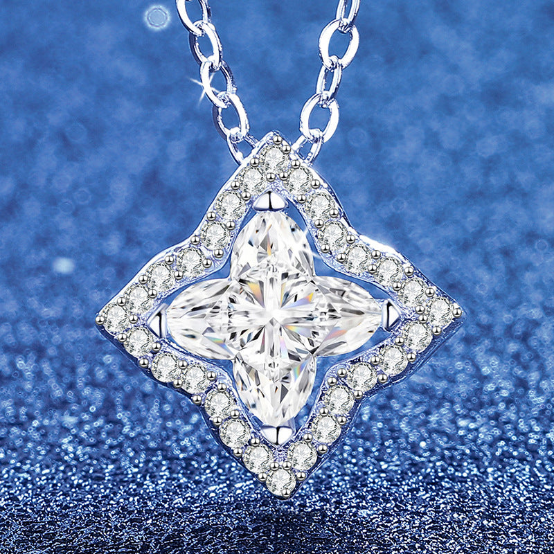 [Azure Tears]STAR-CLOVER MOISSANITE NECKLACE