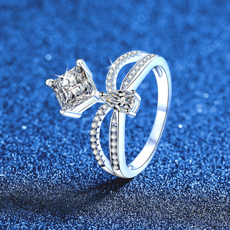 [Azure Tears]ELEGANT DOUBLE-TWISTED MOISSANITE RING