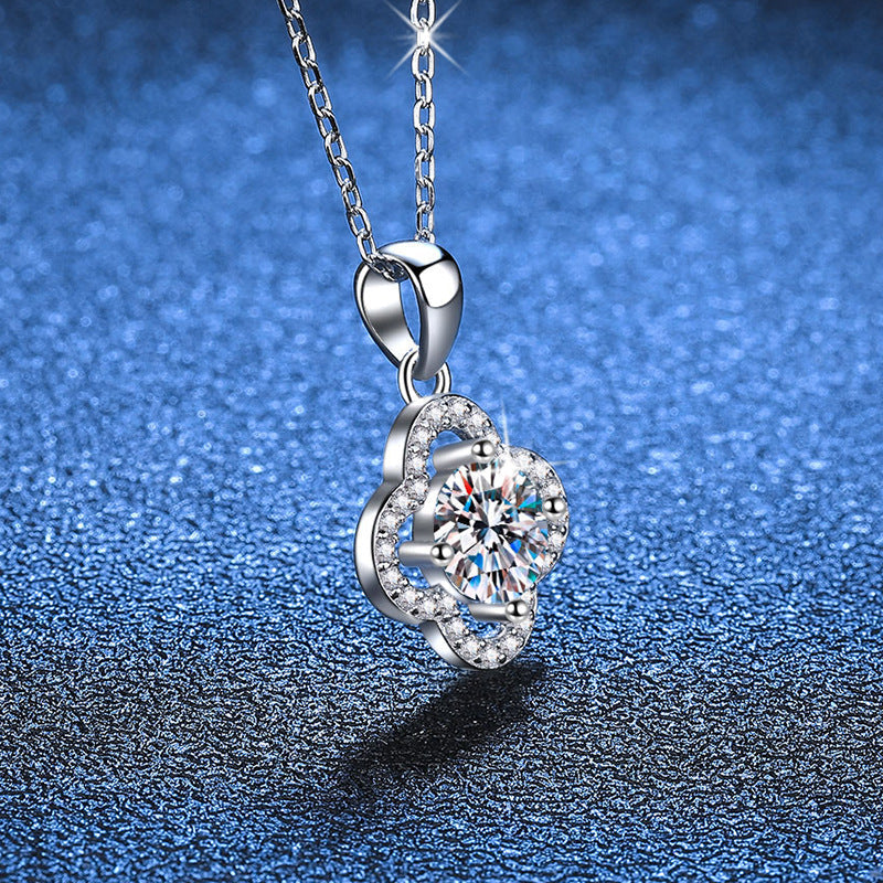 [Azure Tears]CLASSIC CLOVER MOISSANITE PENDANT NECKLACE