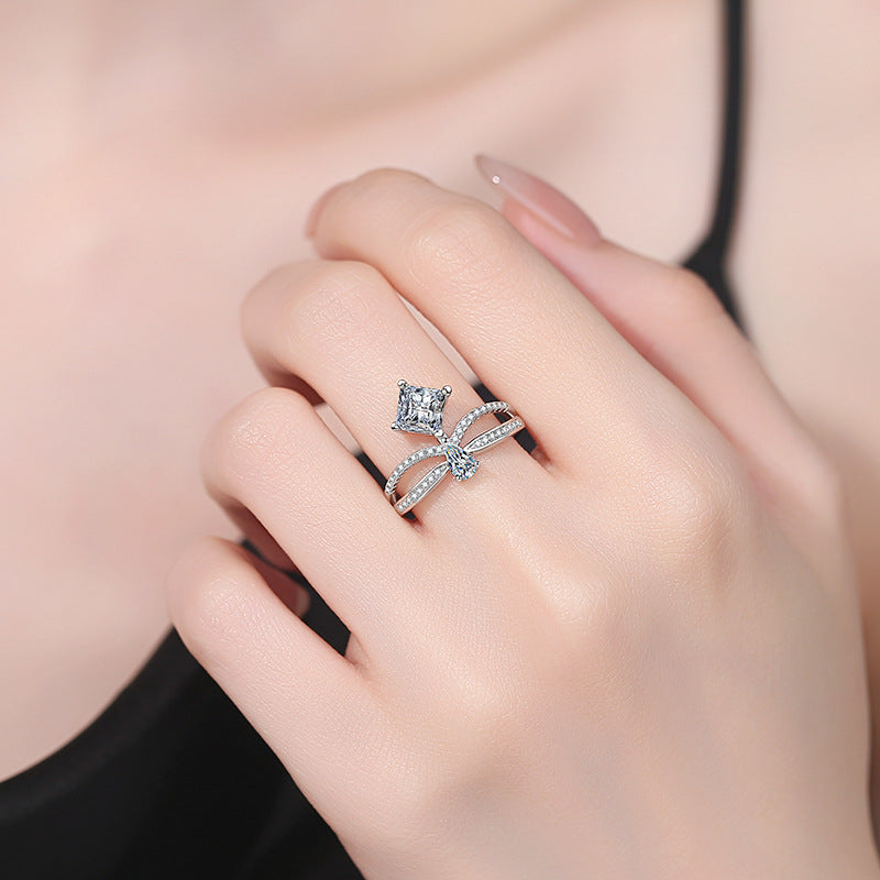 [Azure Tears]ELEGANT DOUBLE-TWISTED MOISSANITE RING