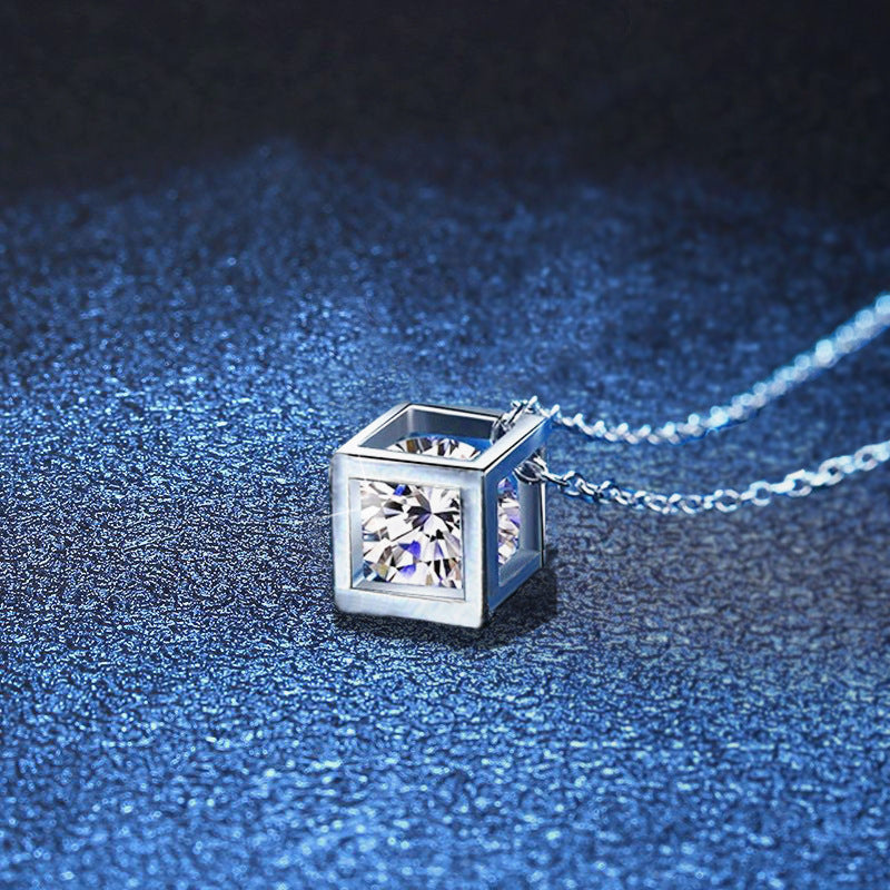 [Azure Tears]GEOMETRIC SUGAR-CUBE MOISSANITE NECKLACE