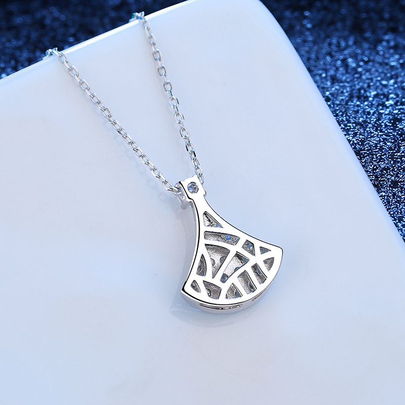 [Azure Tears]ELEGANT FAN-SHAPED MOISSANITE PENDANT NECKLACE
