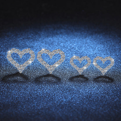 [Azure Tears]SPARKLING HEART-SHAPED MOISSANITE STUD EARRINGS