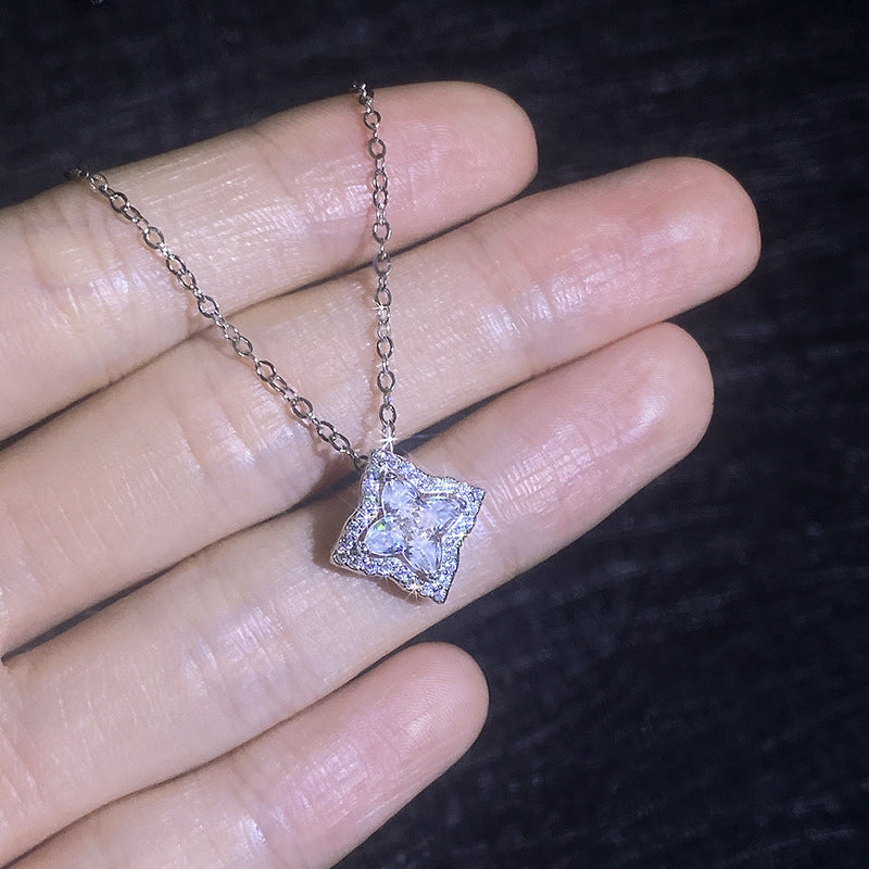 [Azure Tears]STAR-CLOVER MOISSANITE NECKLACE