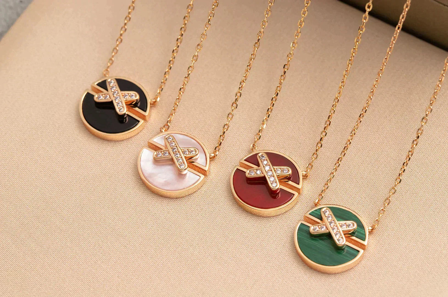 [Azure Tears]JEUX DE ROSE GOLD DIAMOND NECKLACE