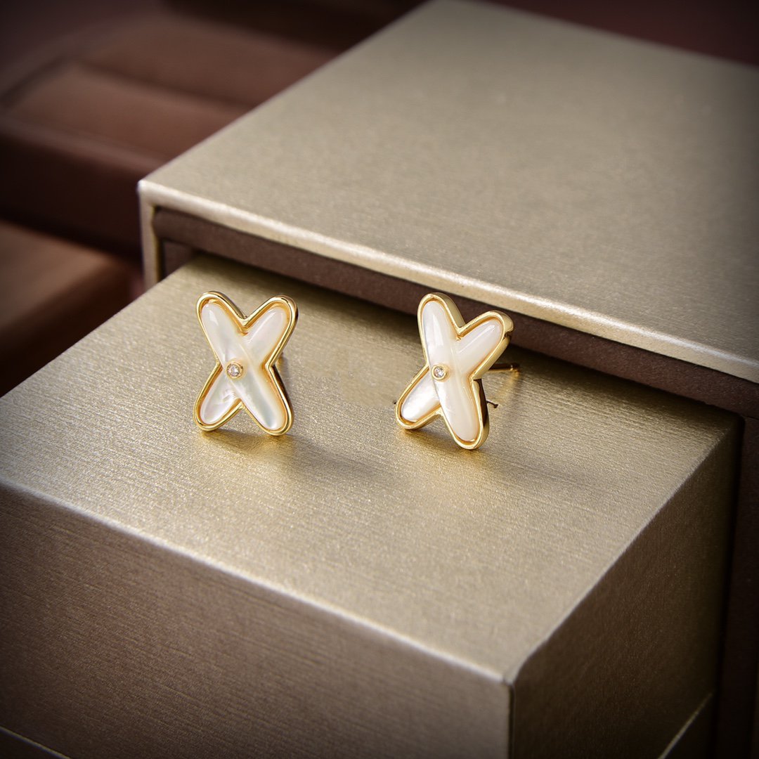 [Azure Tears]JEUX DE WHITE MOP GOLD DIAMOND EARRINGS