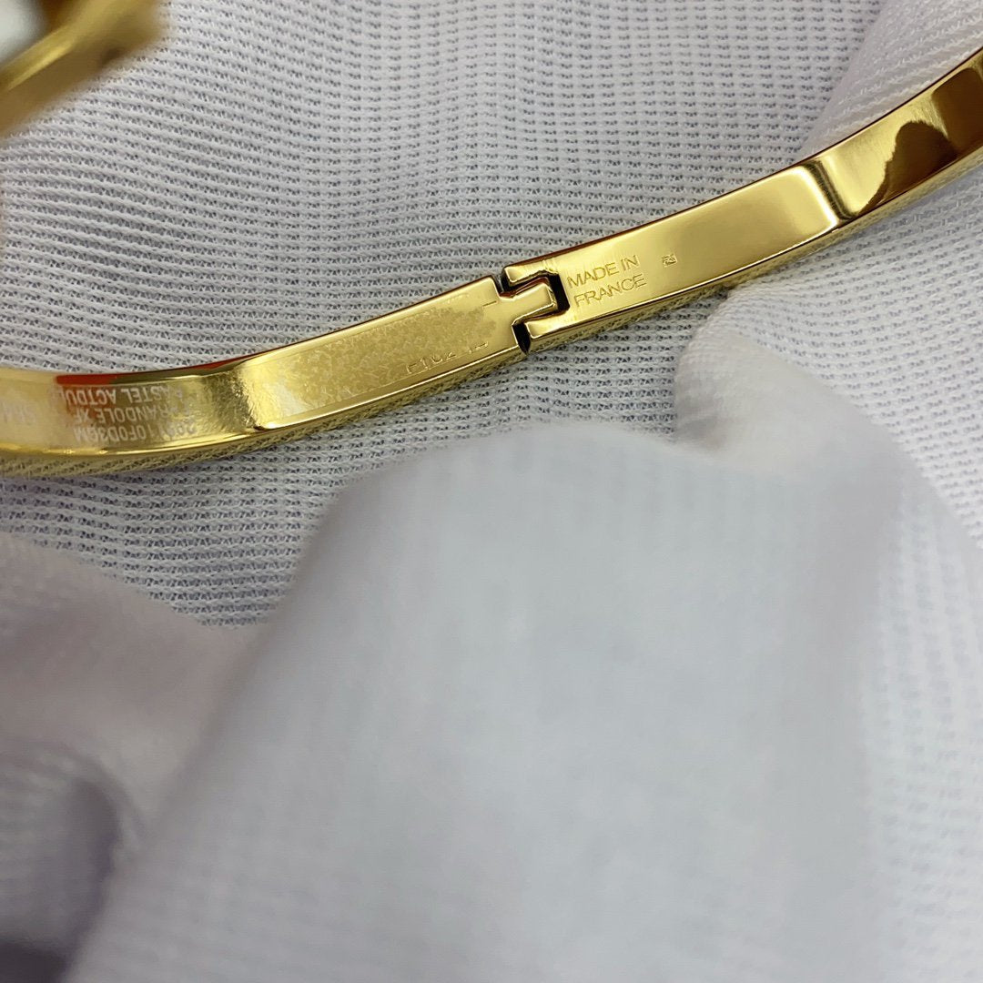 [Azure Tears]CLASSIC HM CLIC WHITE 8MM ENAMEL BRACELET