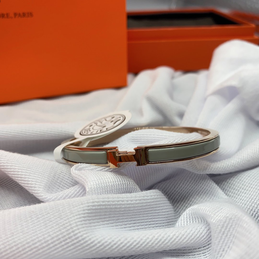 [Azure Tears]CLASSIC HM CLIC GREEN 8MM ENAMEL BRACELET
