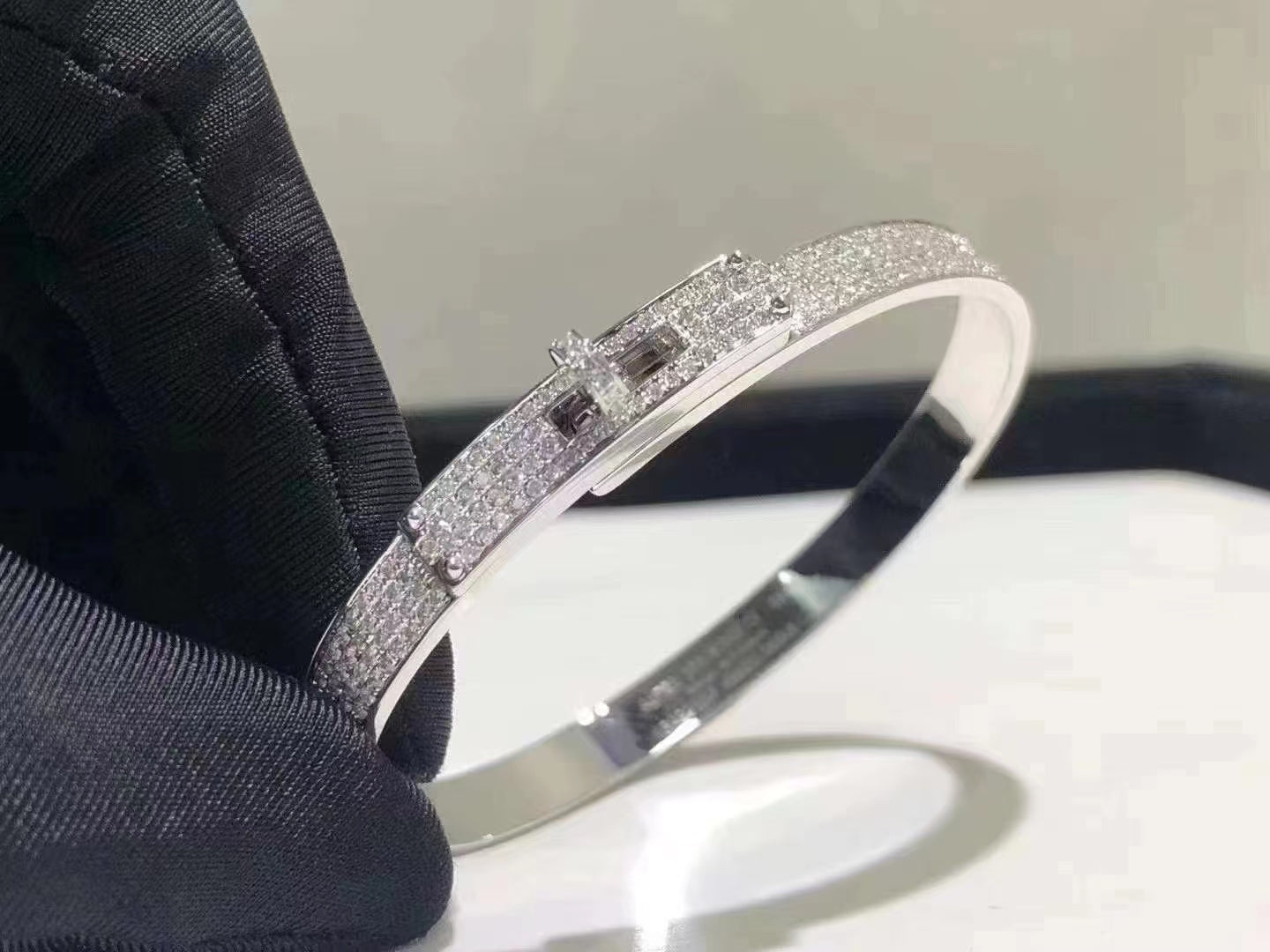 [Azure Tears]HM KELLY BRACELET IN SILVER AND FULL PAVE DIAMOND