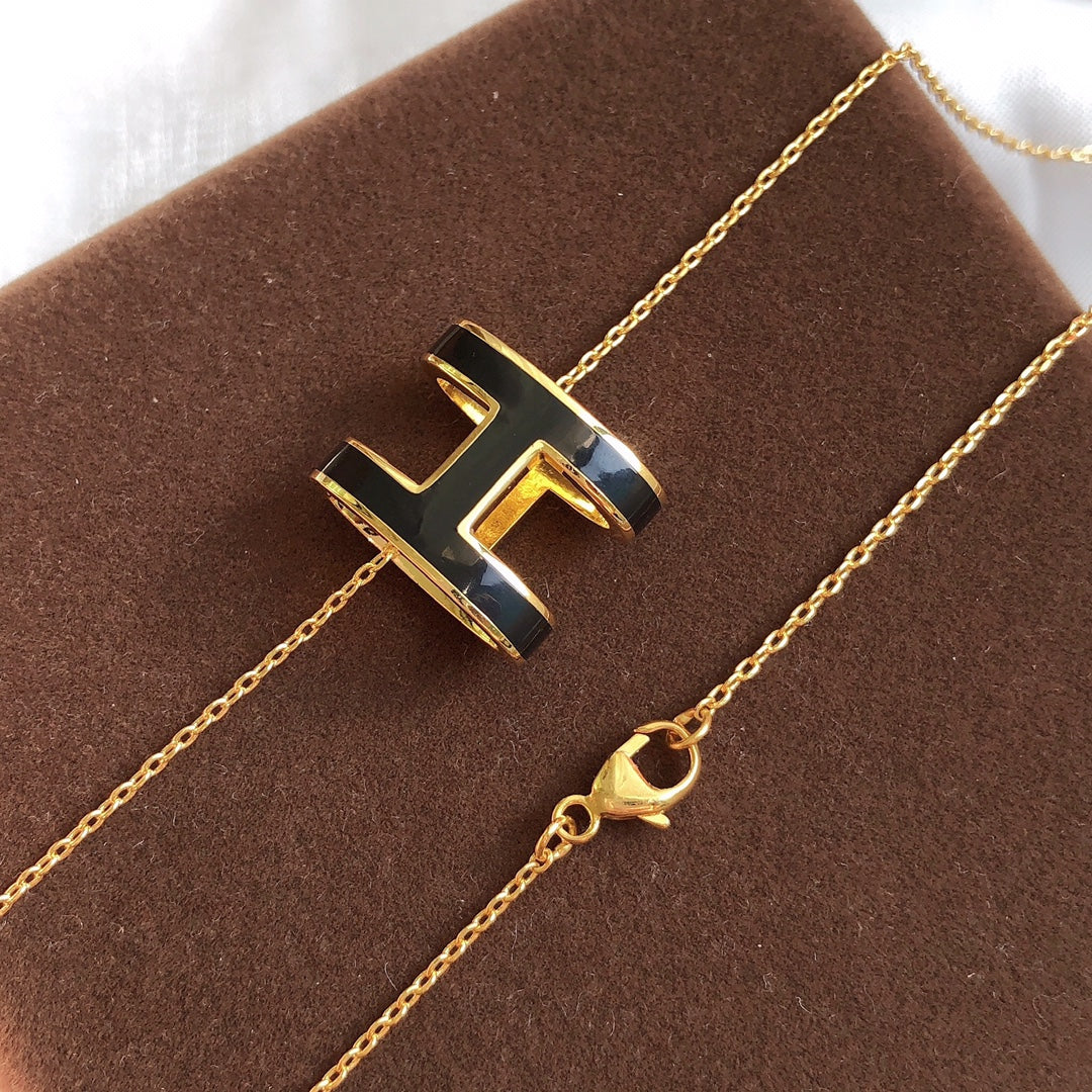 [Azure Tears]HM CLIC BLACK ENAMEL GOLD NECKLACE