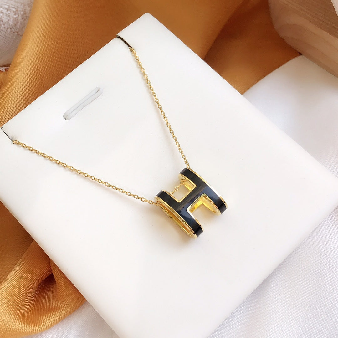 [Azure Tears]HM CLIC BLACK ENAMEL GOLD NECKLACE