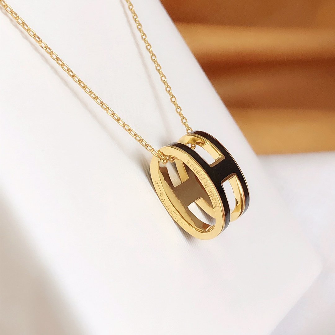 [Azure Tears]HM CLIC BLACK ENAMEL GOLD NECKLACE