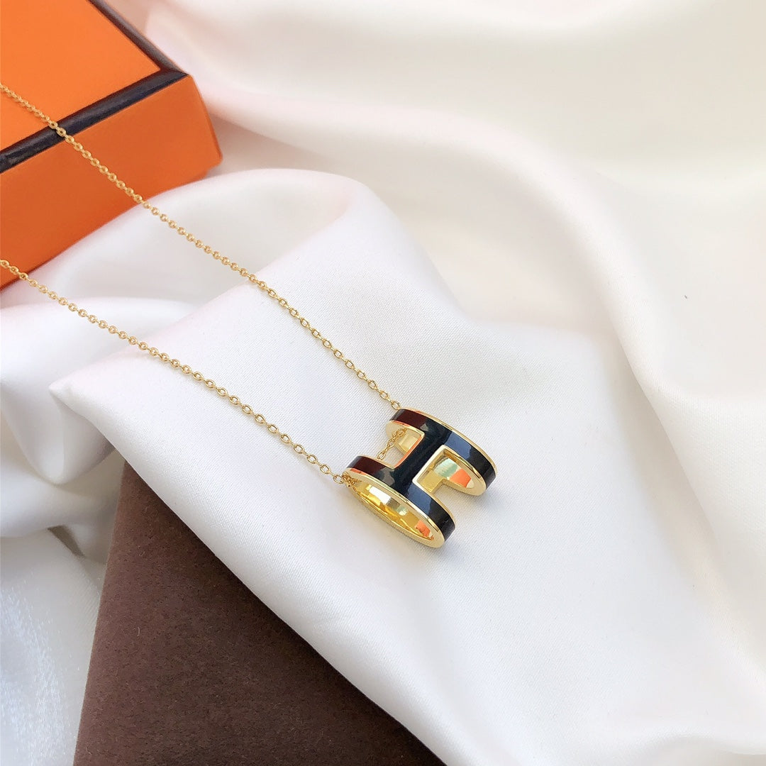 [Azure Tears]HM CLIC BLACK ENAMEL GOLD NECKLACE
