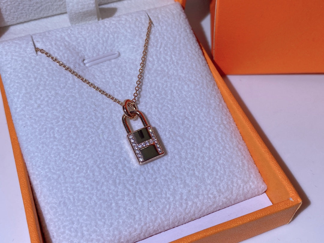 [Azure Tears]HM ADVANCED NICHE LOCK HEAD NECKLACE DIAMONDS