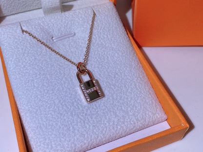 [Azure Tears]HM ADVANCED NICHE LOCK HEAD NECKLACE DIAMONDS