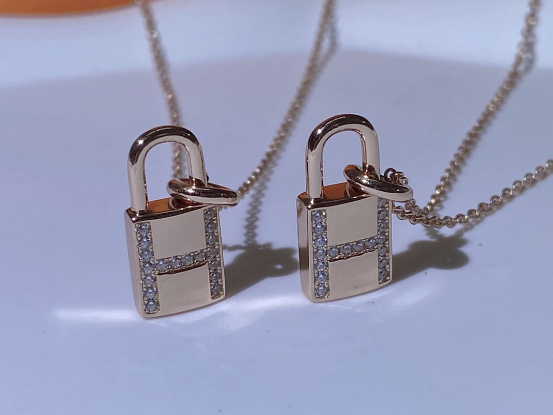 [Azure Tears]HM ADVANCED NICHE LOCK HEAD NECKLACE DIAMONDS