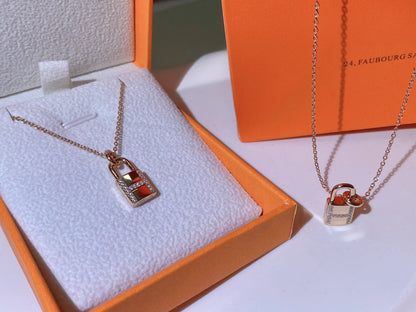 [Azure Tears]HM ADVANCED NICHE LOCK HEAD NECKLACE DIAMONDS