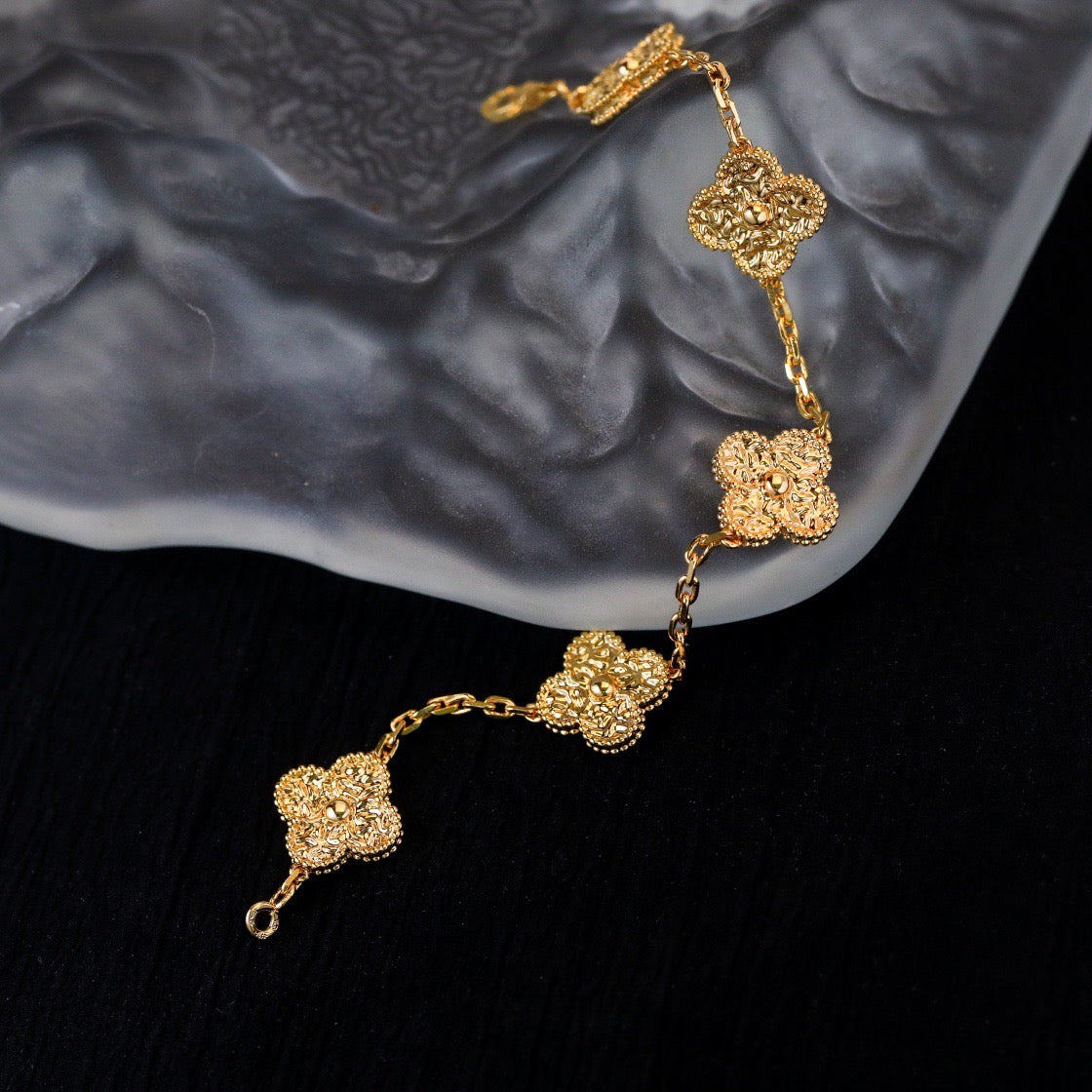 [Azure Tears]LUCKY CLOVER 5-MOTIF BRACELET - BRONZING