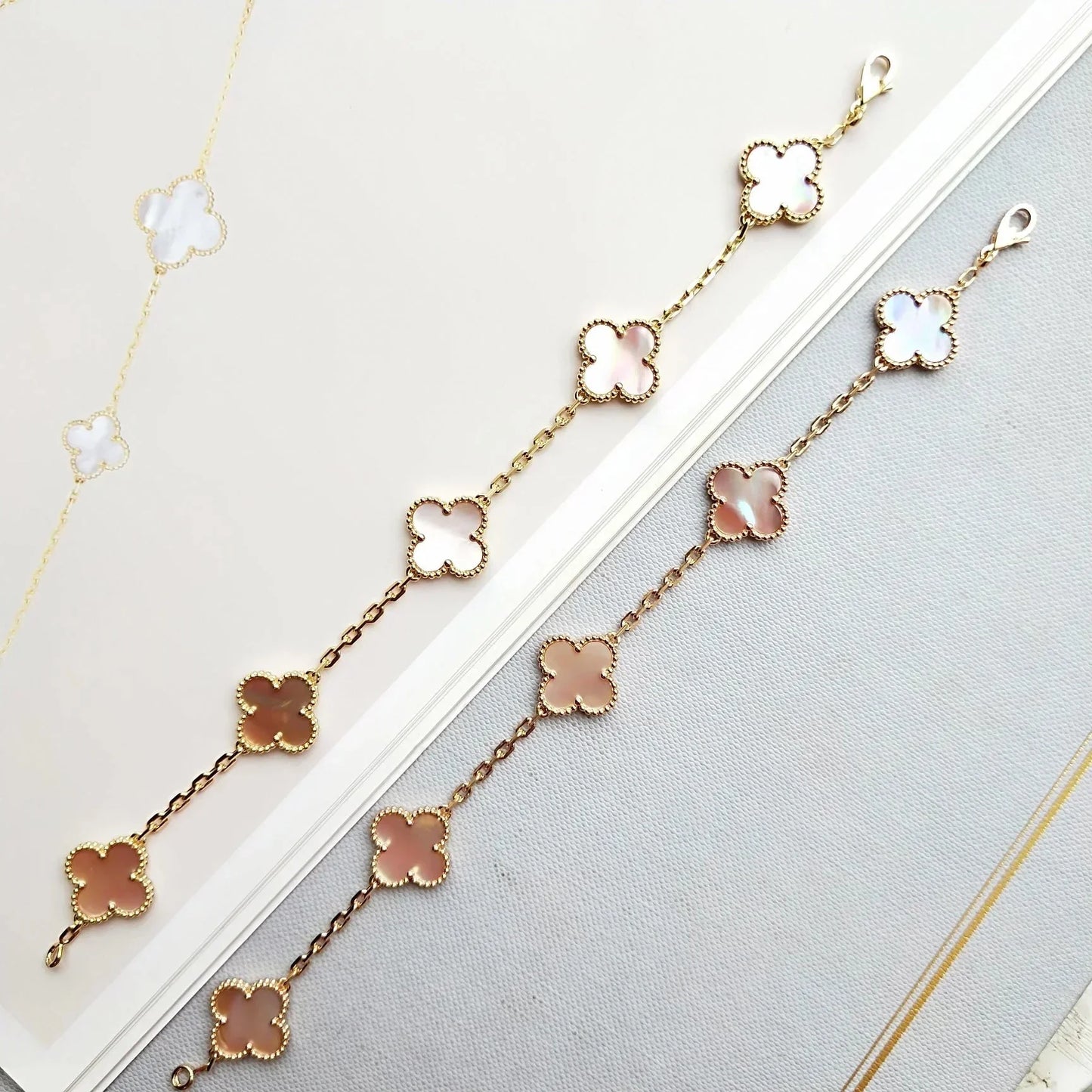 [Azure Tears]LUCKY CLOVER 5-MOTIF BRACELET - PINK MOTHER-OF-PEARL COLLECTION