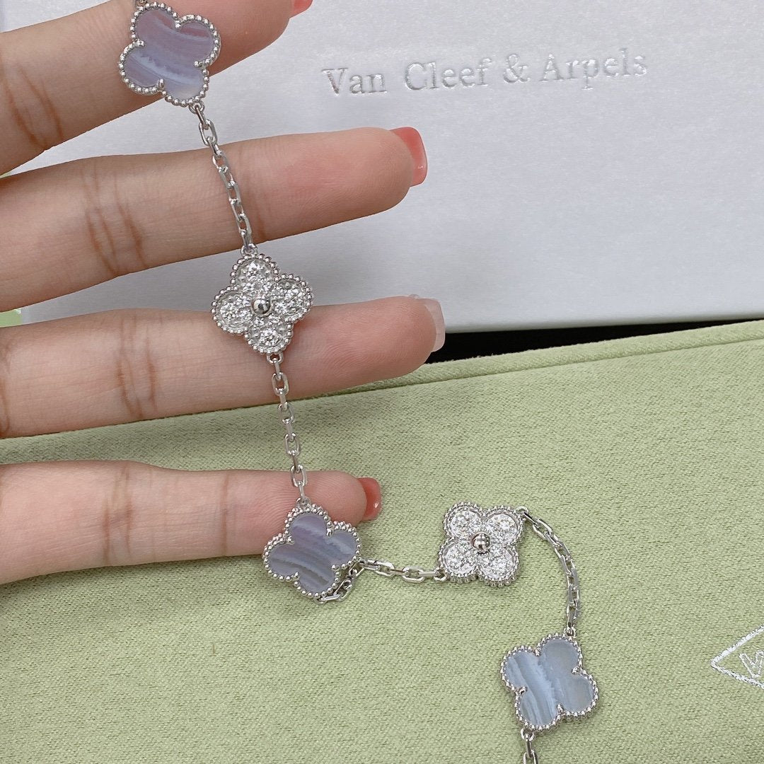 [Azure Tears]LUCKY CLOVER 5-MOTIF BRACELET - PURPLE CHALCEDONY COLLECTION