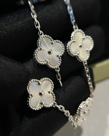 [Azure Tears]LUCKY CLOVER 5-MOTIF BRACELET - LASER COLLECTION